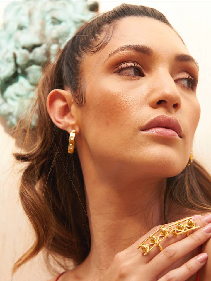 Créoles Elvira pour la vente par Katy Bustillo