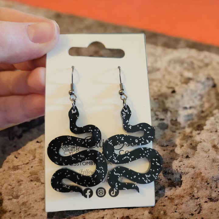 Pendientes colgantes serpiente para venta al por mayor de Ellie Joe Design Co