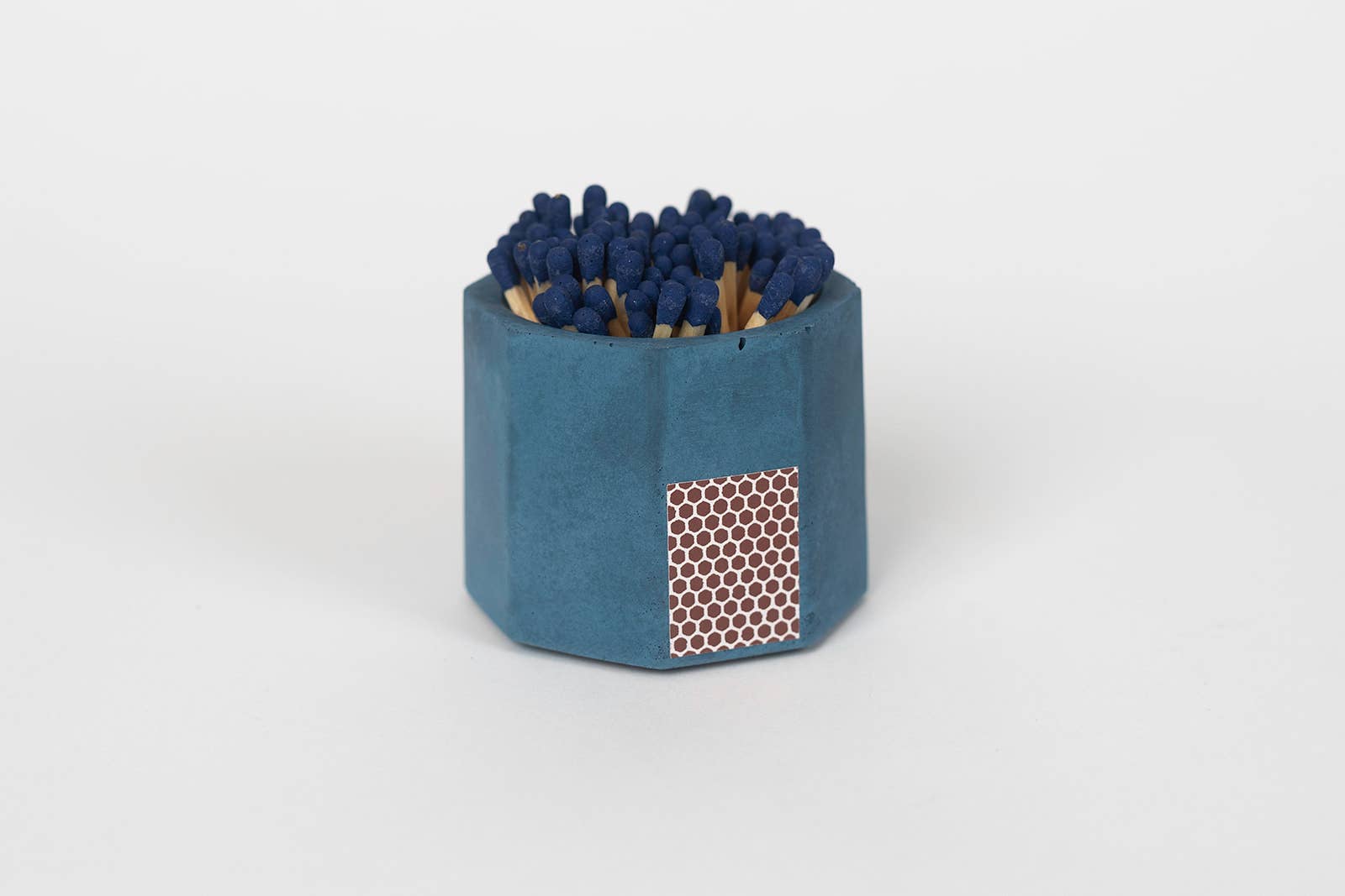 Tenn Prairie - Wholesale Match Holder - Concrete Match Holder – Modern Design with 2-Inch Safety Matches24