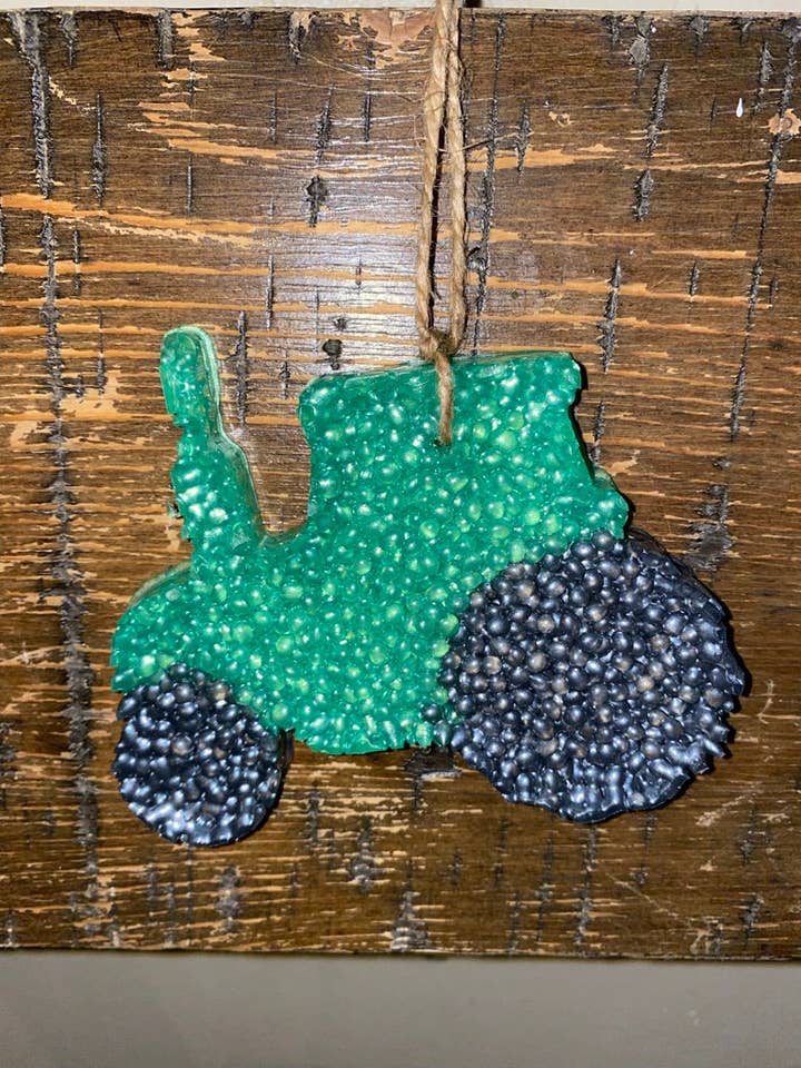 Tracteur 1 Freshie pour la vente par KR Kreations LLC