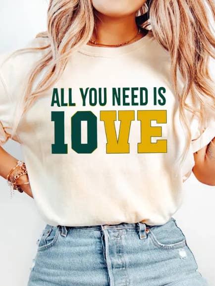 T-shirt Packers Tout ce dont vous avez besoin, c'est d'amour pour la vente par Forever11