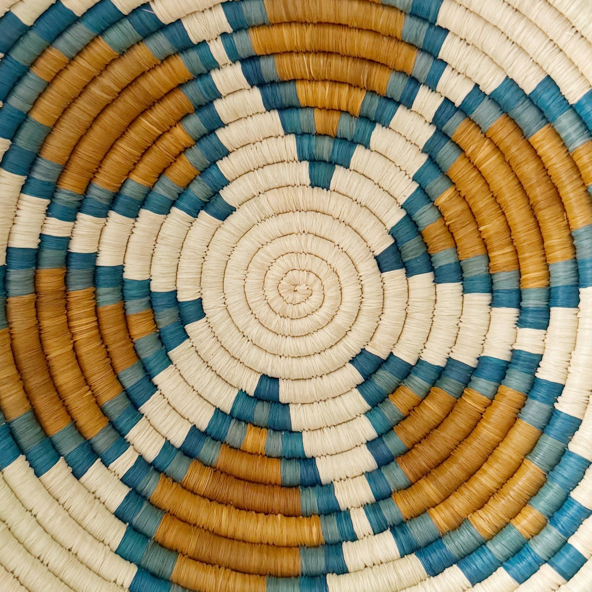 Amsha - Wholesale Decorative Plate/Dish/Bowl - Mbayo Small Bowl1