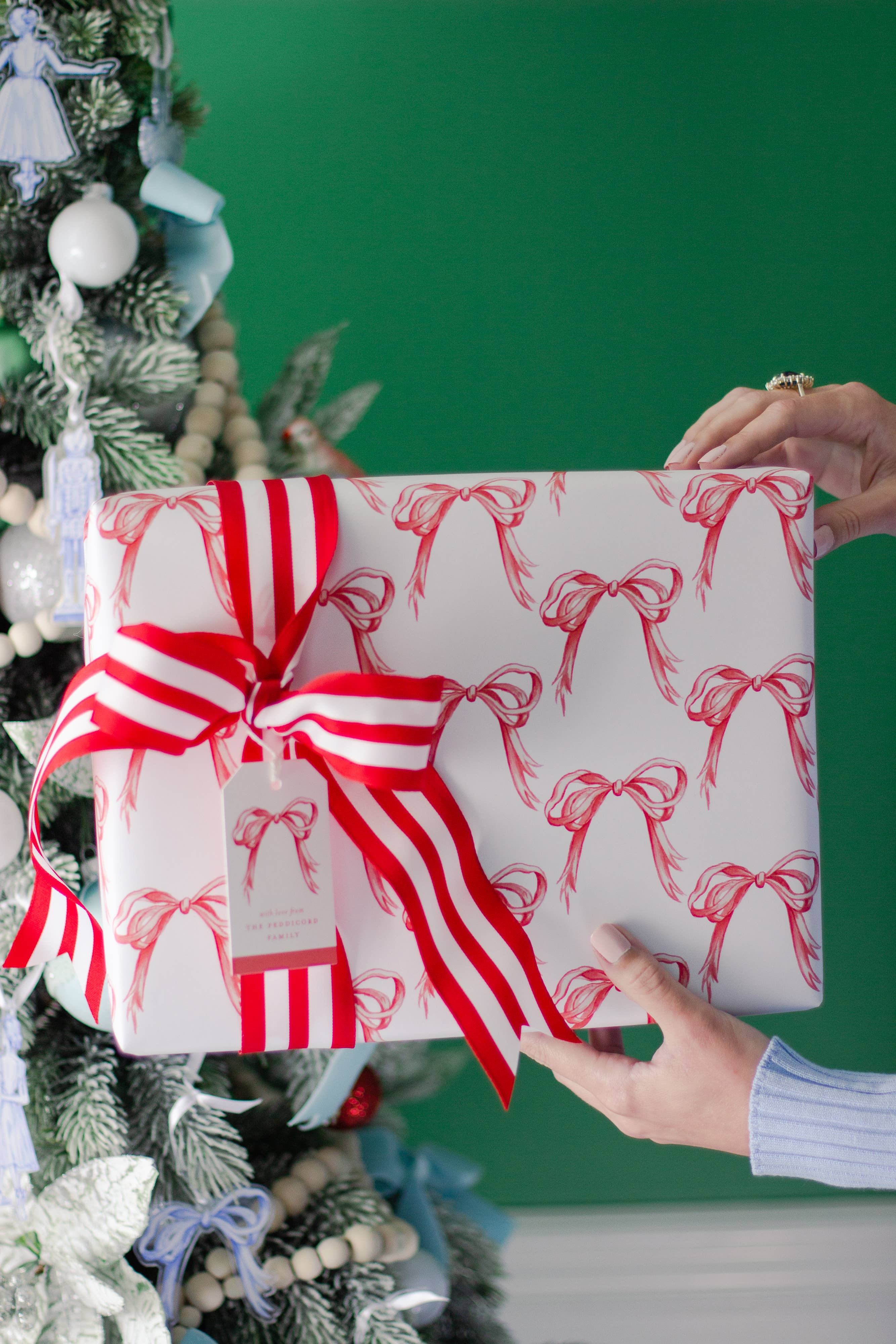 Simply Jessica Marie - Wholesale Flat Wrap - Red Bows Christmas Wrapping Paper 3 Sheets1