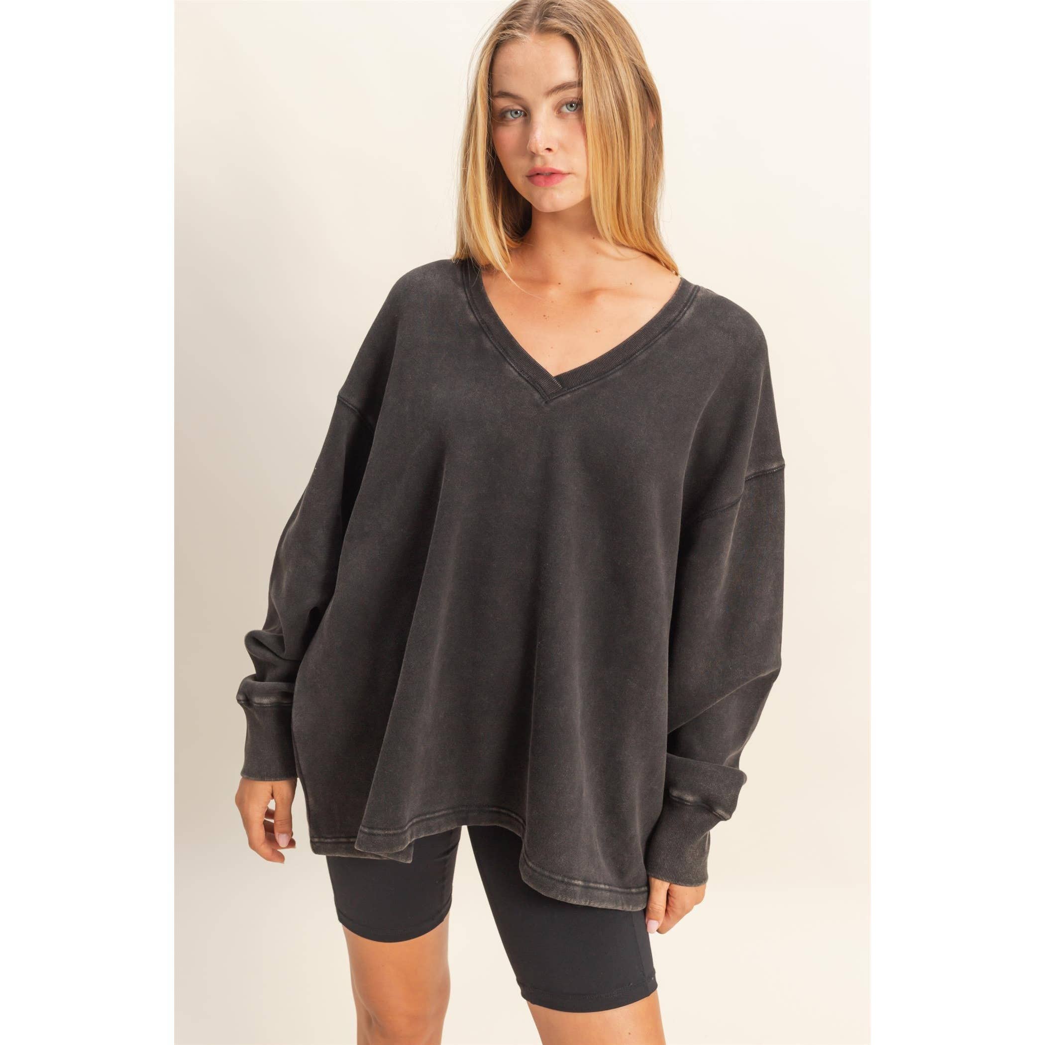 Double Zero - Wholesale Sweatshirt - Women's - Oversized V-Neck Sweatshirt With Raw Edge Detail9