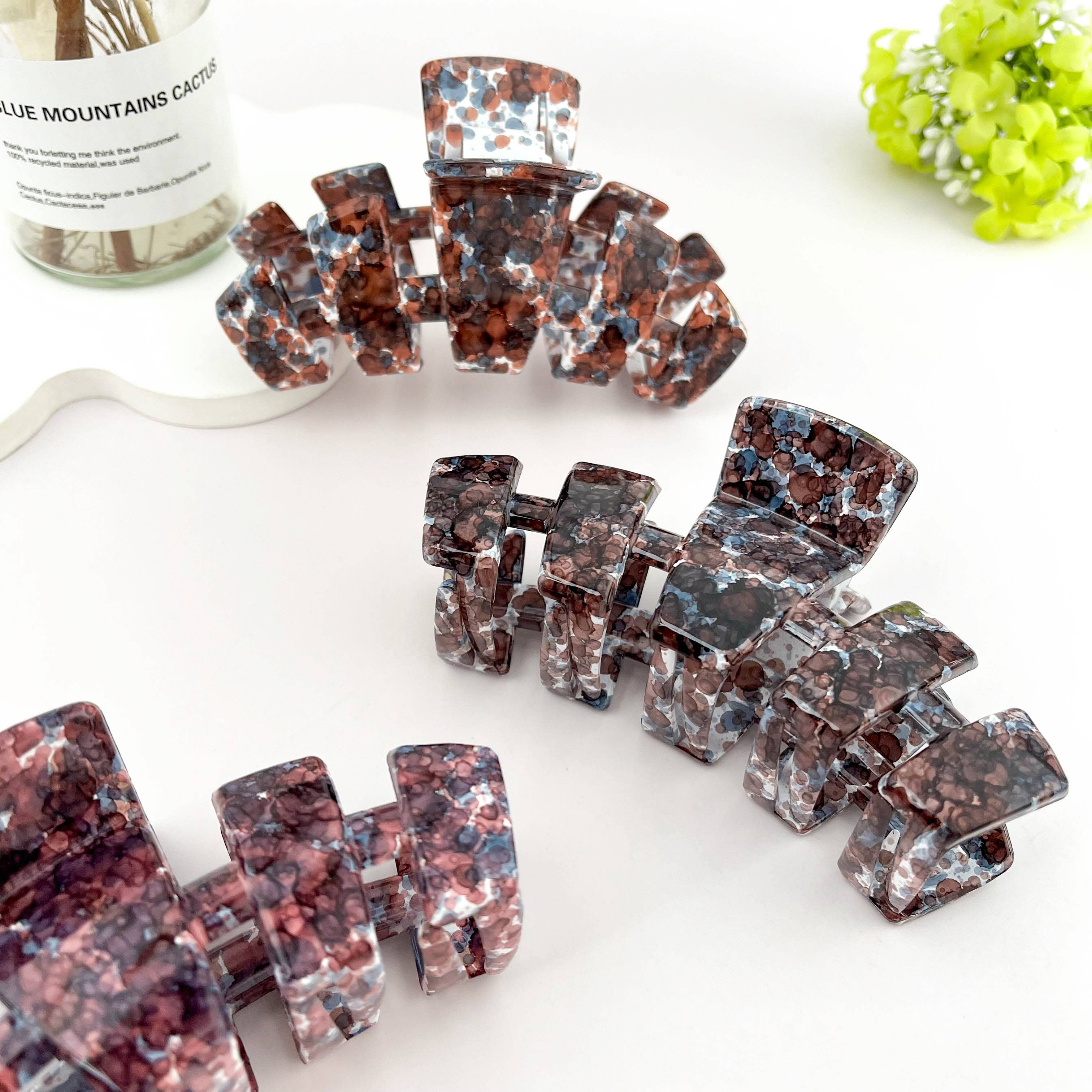 mildstyles - Wholesale Hair Clip - Women's - Vintage Large Hollow Geometric Acetate Hair Claw Clip9