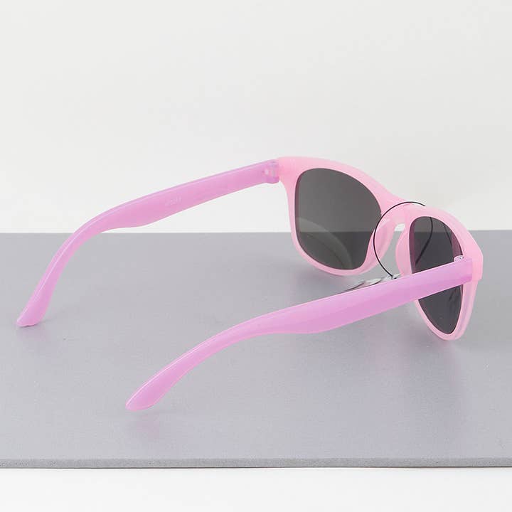 MIX KIDS Bright Two Toned Polycarbonate Sunglasses for wholesale on Faire