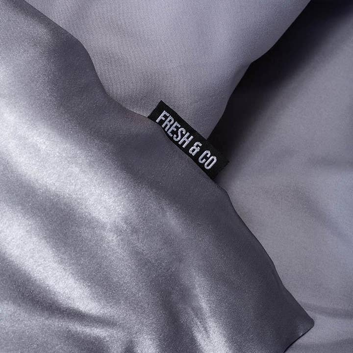 NHP International - Wholesale Bedding Set - Fresh & Co grey satin hotel set duvet covers - 140x220cm1