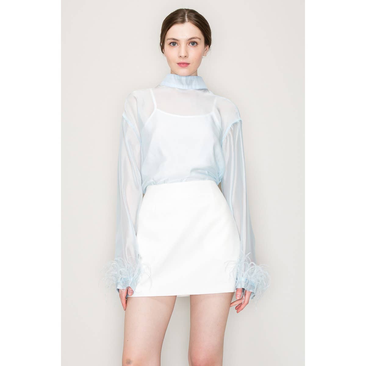 INA - Vente Chemisier – femme - Blouse transparente à manches longues avec col montant et bordure en plumes0