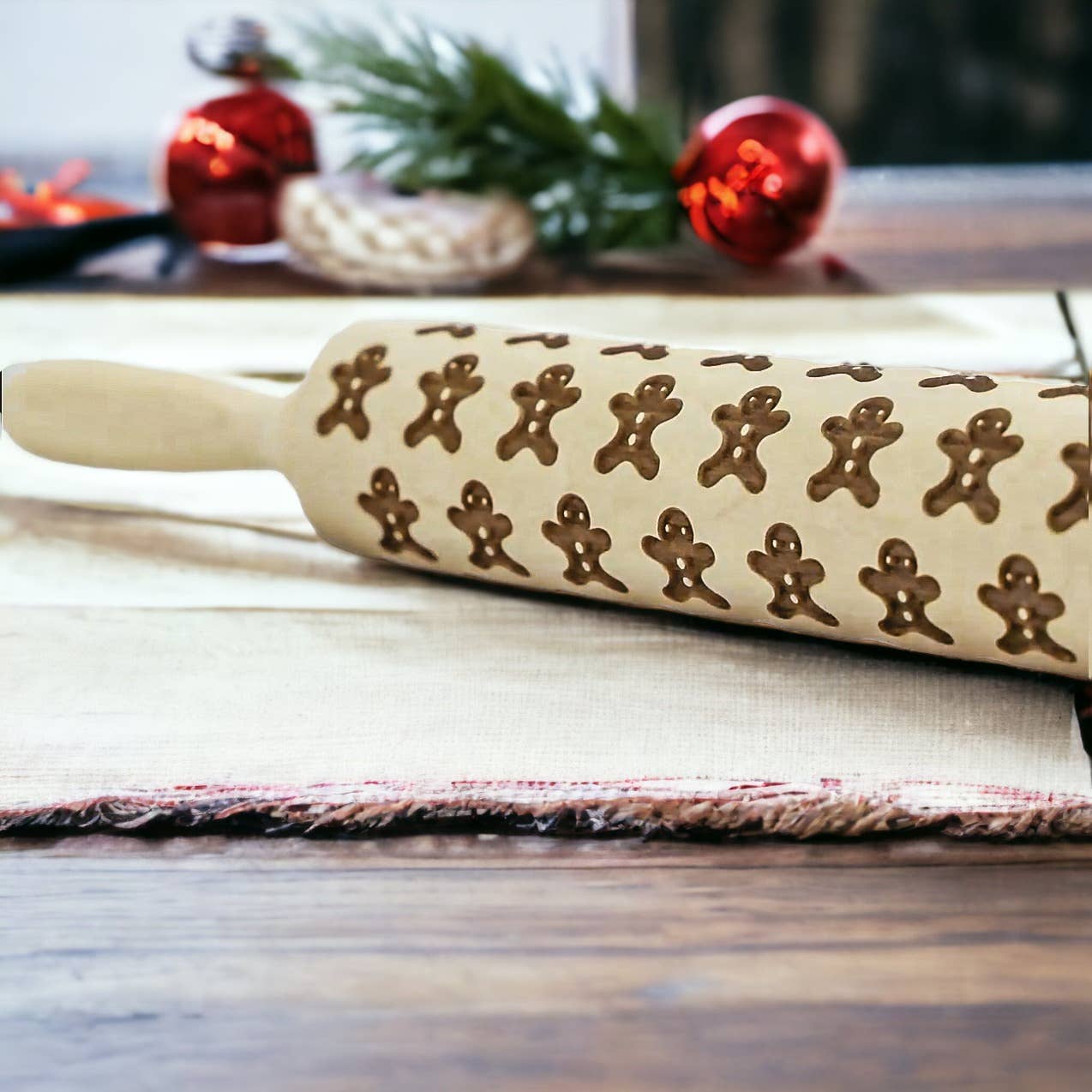 Gia Roma - Wholesale Rolling Pin - Christmas Cookie Gift Set, Wood Rolling Pin + Cookie Cutters56