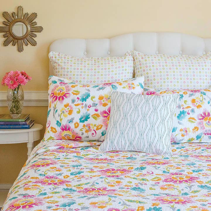 SALE Sasha Floral Full/Queen Quilt for wholesale by C&F Home