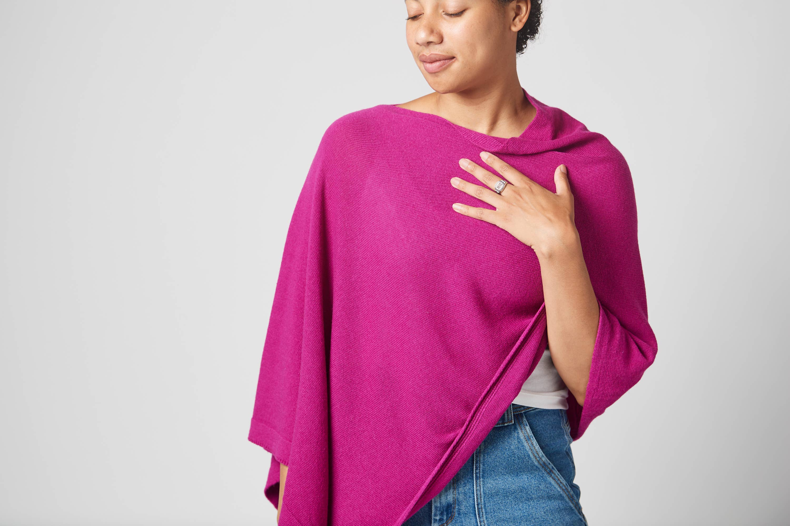 Margolis Pineo Italia - Wholesale Poncho - Women's - ROMA TRAVEL PONCHO - Cashmere-Blend Best Seller60