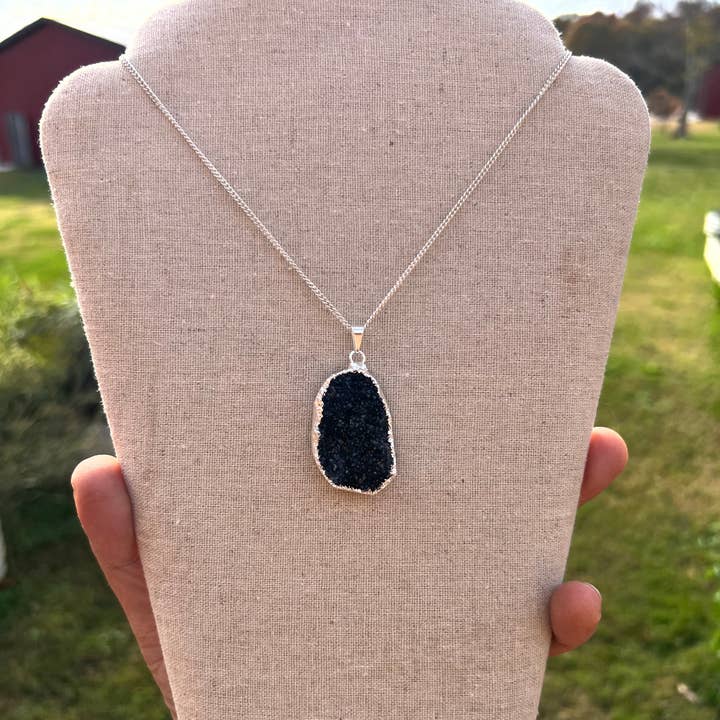 La Amatista - Wholesale Individual Charm/Pendant - Black Amethyst Druzy Pendant1
