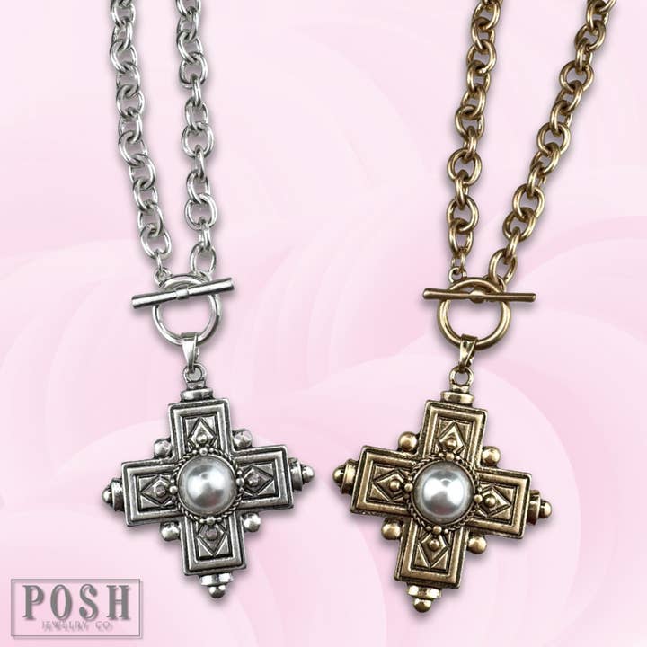 Kreuzanhänger im Antik-Look an Kettenhalskette mit Knebelverschluss für den Großhandel von Pink Panache Brands