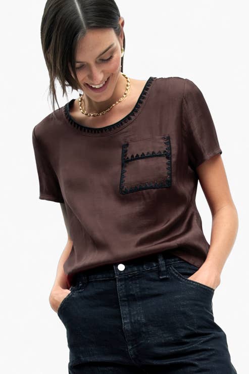 Naked Zebra - Vendita all'ingrosso Camicetta - Donna - Blusa a maniche corte con punto coperta10