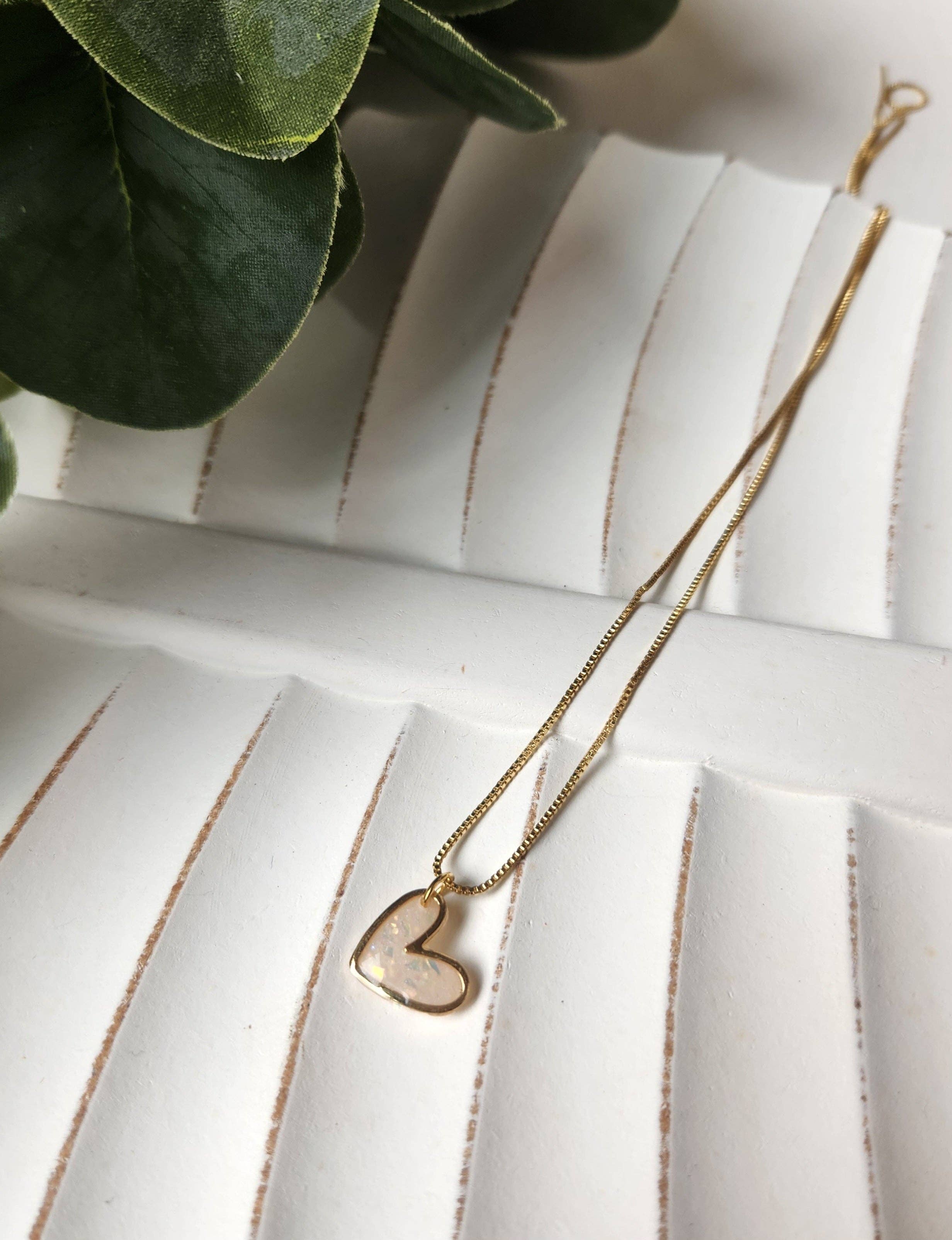 Twig & Rue boutique - Wholesale Pendant/Charm Necklace - Gold heart necklace13