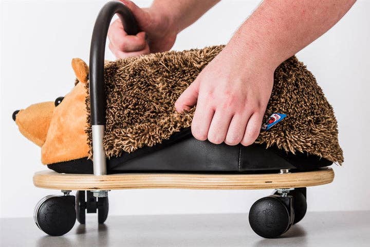 DAM - Wholesale Bike/Scooter - Kids - Wheely Bug - Ride-on Toy - Lion2