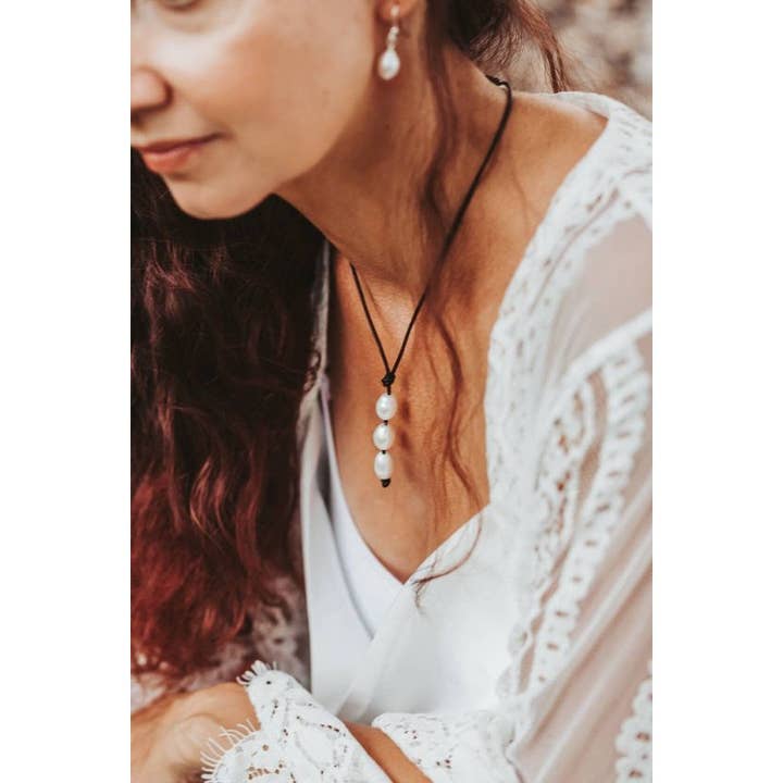 The Rustic Boho Chic - Wholesale Y-Neck/Lariat Necklace - Leather Pearl lariat Y necklace