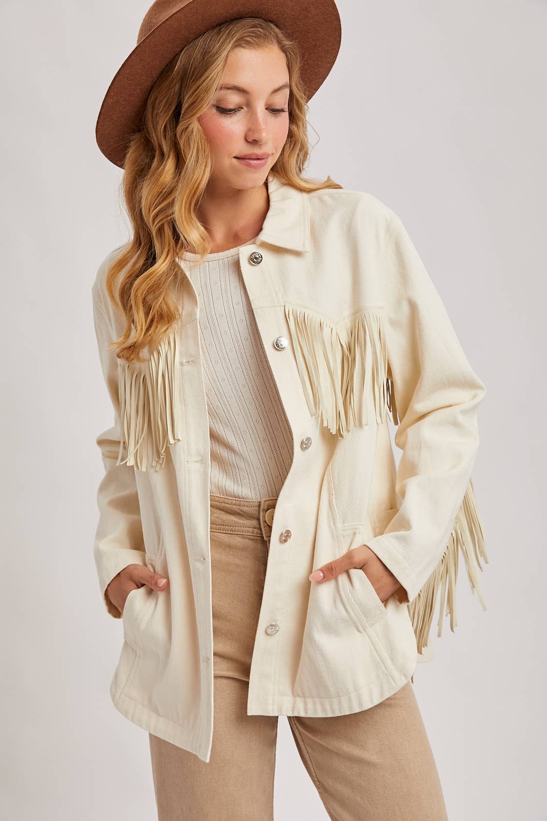 Bluivy - Vendita all'ingrosso Giacca - Donna - Giacca in denim western con frange e bottoni - confezione aperta0