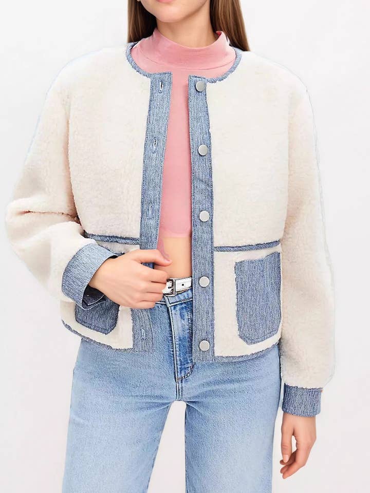 White Color Block Sherpa Jacket Women Design Round Neck N5A088 for wholesale on Faire1