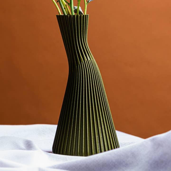 Conan Vase for wholesale by Cyrc.