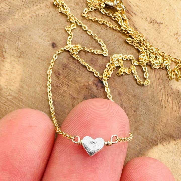 Notions of Lovely - Venta al por mayor Collares con colgantes/abalorios - Collar Corazón Pixie en Oro de 14k y Plata Fina0