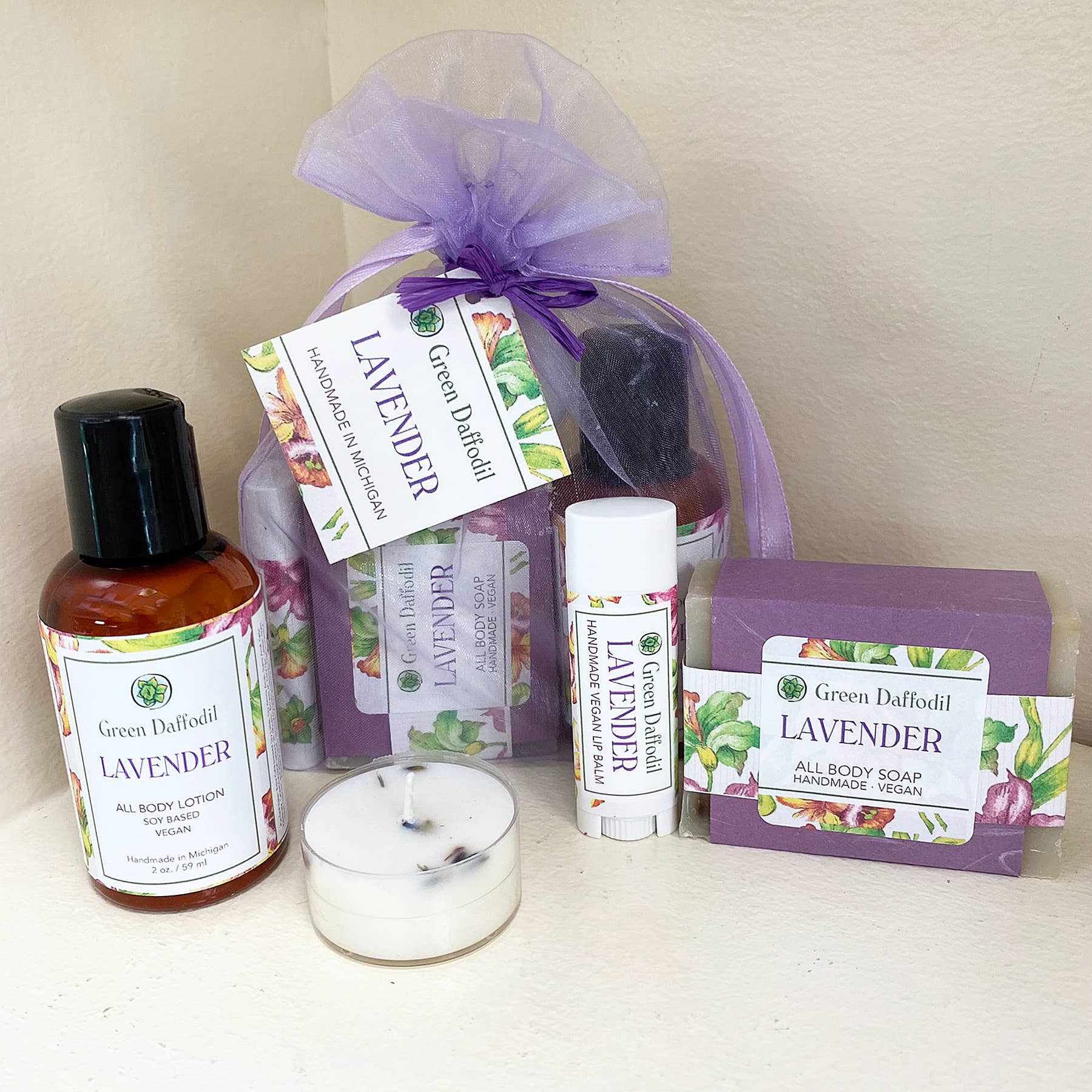 Green Daffodil Bath & Body - Wholesale Bath & Body Set - Lavender Organdy Quartet Gift Set - Essential Oil1