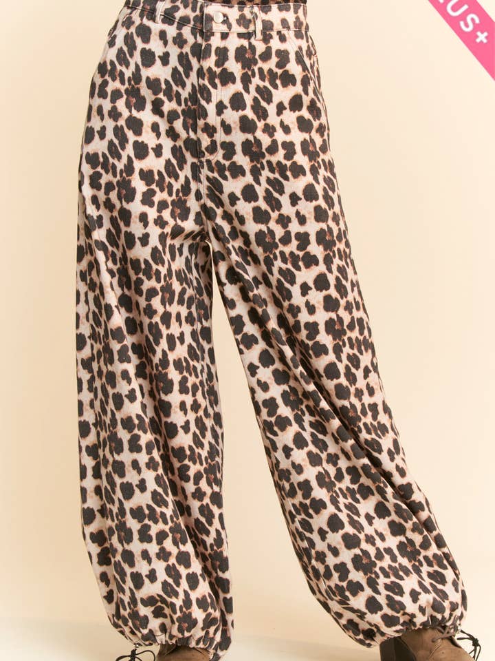 PLUS GEWASCHENE FLORALE PATCH-WEITE OFFENE HOSE für den Großhandel von Davi & Dani