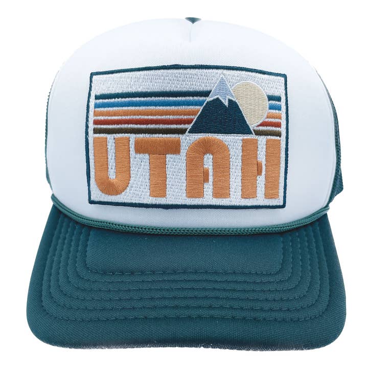 Hey Mountains - Wholesale Kids Hat - Kids - Kids Utah Trucker Hat - Retro Mountain