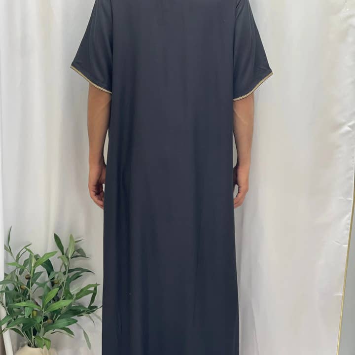 Palestinian Elegance - Wholesale - Timeless Elegance: Men's Durable Kaftan Thobe with Gold Details4