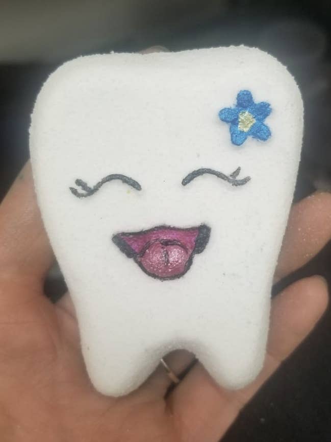 Tilly tooth (4) for wholesale by Simply Bubbles Wholesale