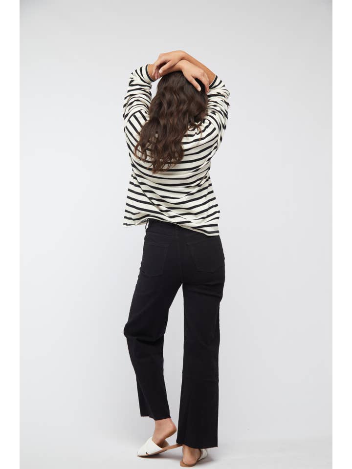 Oliver Logan - Wholesale Jeans - Women's - Aberdeen Ankle Crop High Rise Jean, Black
