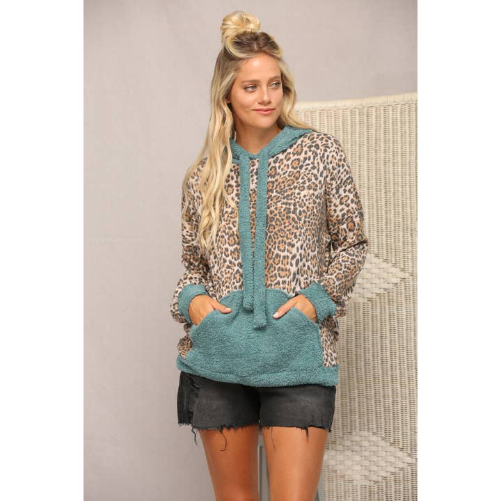 Sudadera con capucha Carolina Animal para venta al por mayor de salt & bit