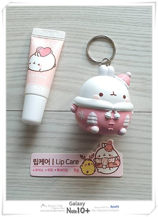 K-Wonderland – Großhandel Lippenbalsam – Molang Lip Care Lippenbalsam Geschenkset mit Figur als Schlüsselanhänger8