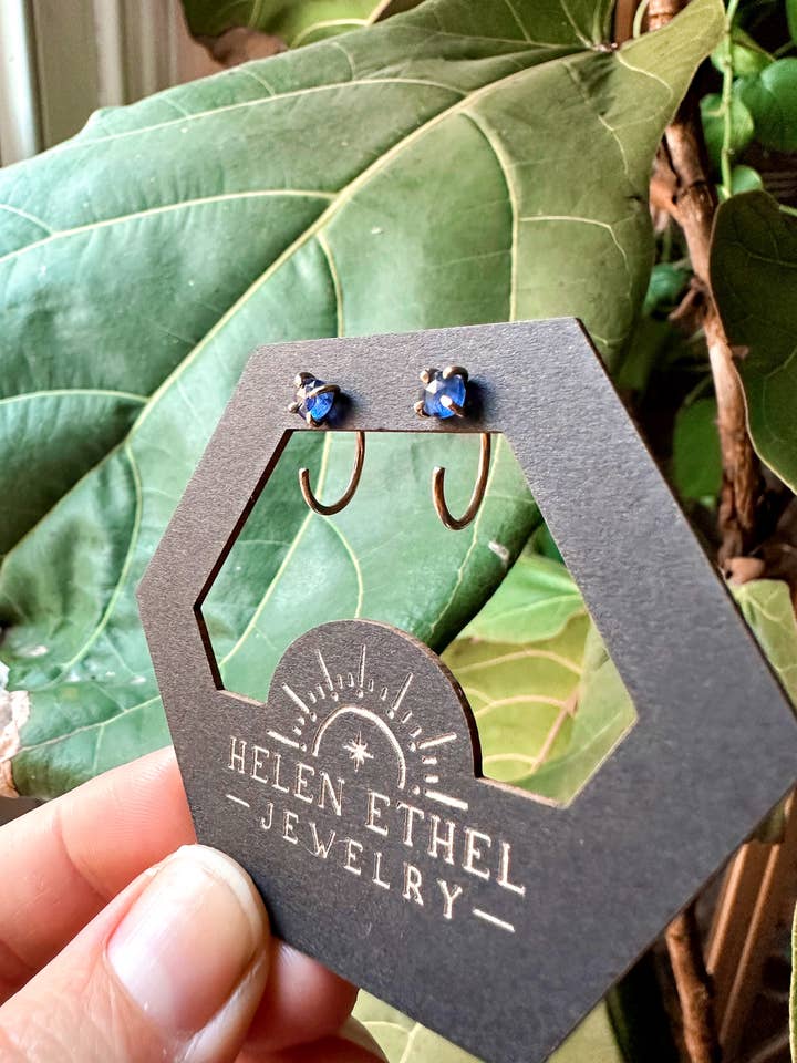 Ädelsten kram Örhängen för wholesale av Helen Ethel Jewelry