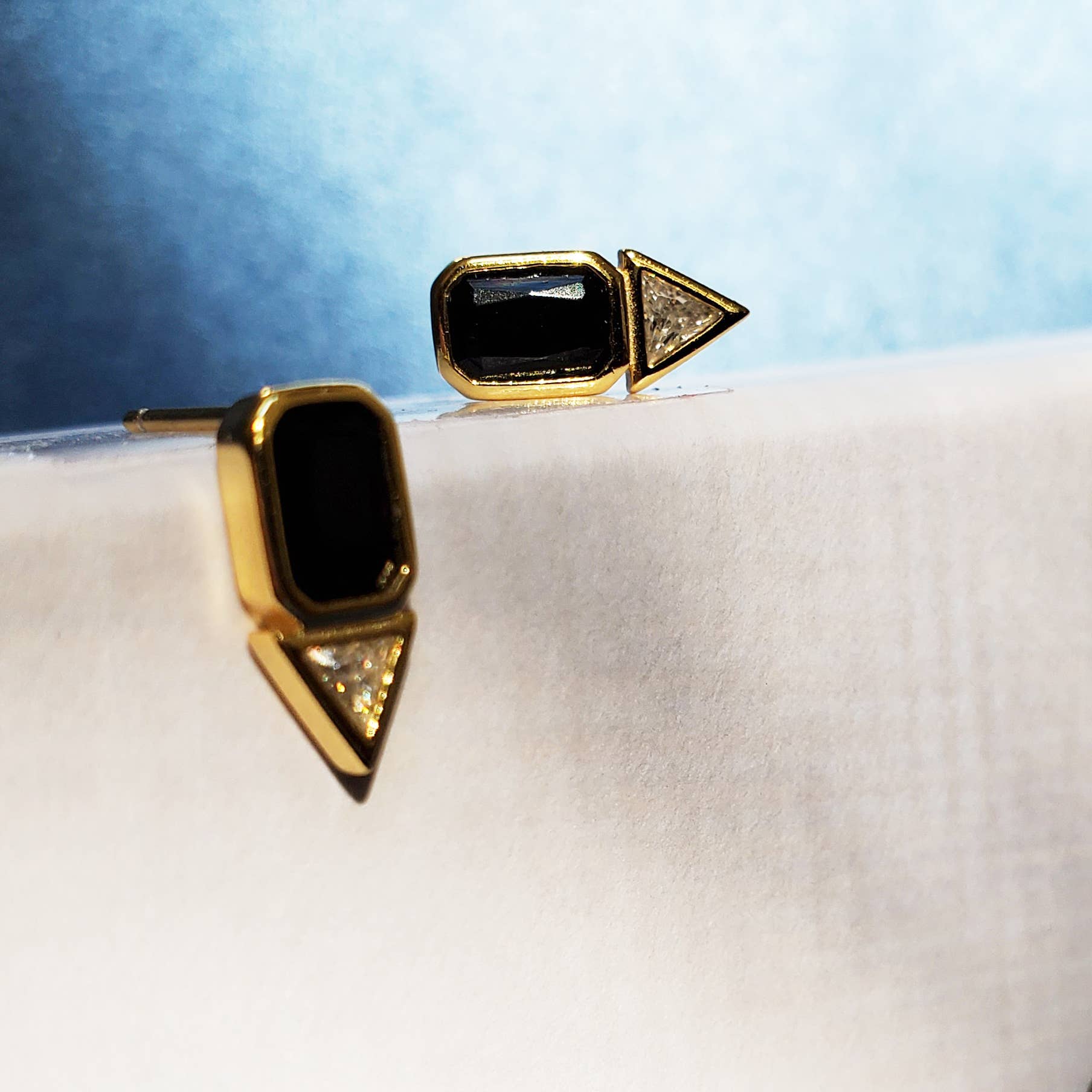 HolyBang Jewels - Venta al por mayor Pendientes de botón/aretes de poste - ELEGANTES ARETES DE ÓNIX - E-S51061