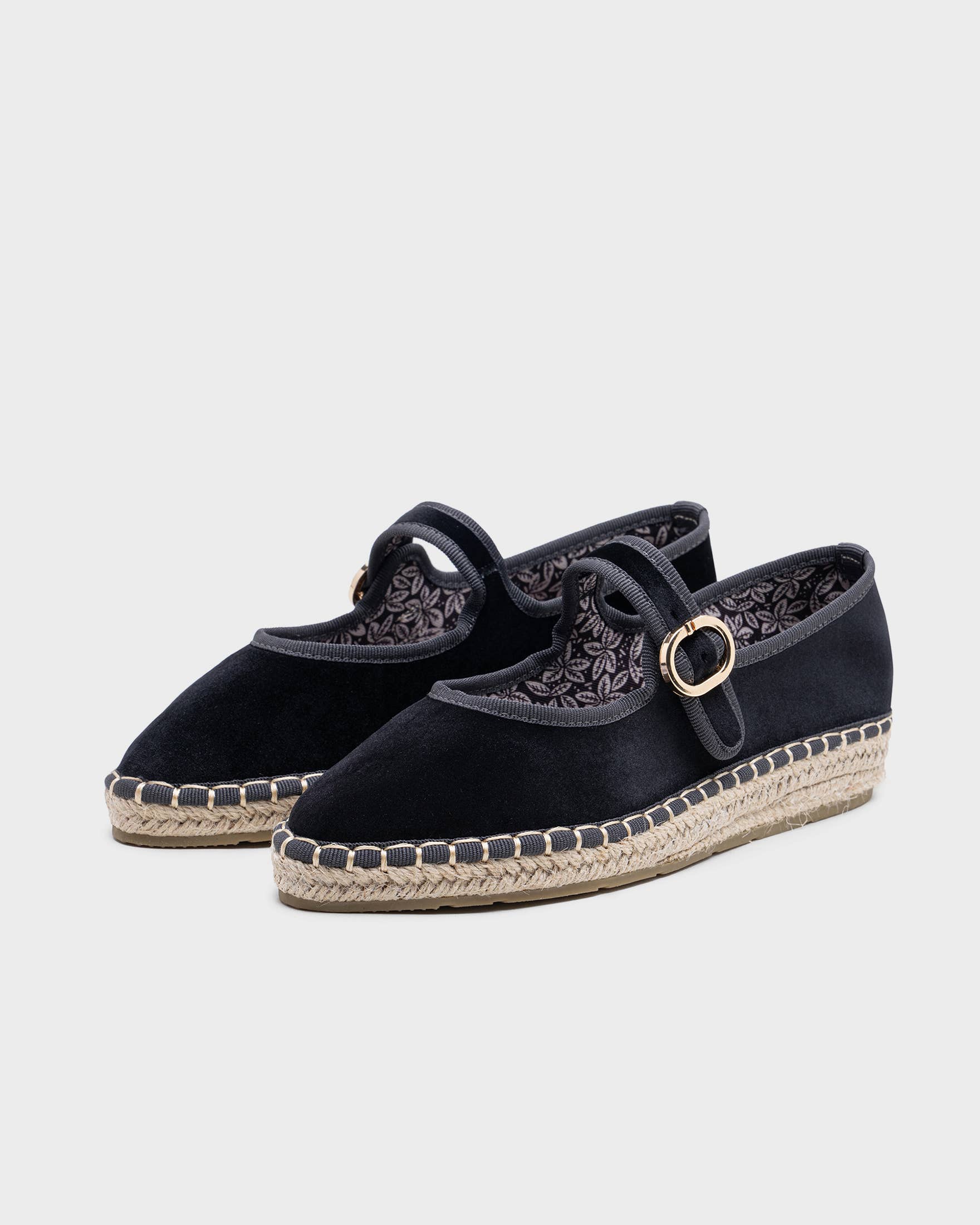 CEREZA – wholesale Flats – Women’s – Velvet Mary Jane Espadrille1