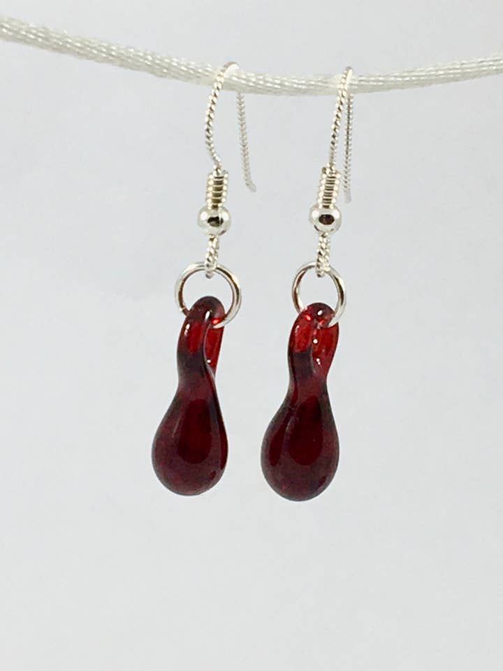 Orecchini pendenti rossi, orecchini a goccia in vetro per la vendita all'ingrosso da parte di The Flowing Crystall