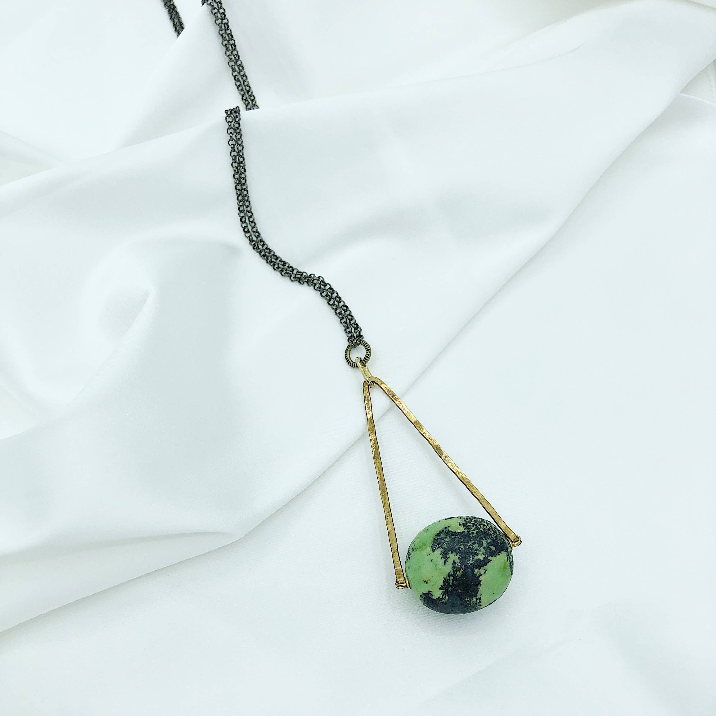 Third & Co. Studio – Colar pingente/pendente por atacado – Colar de bronze e turquesa verde13