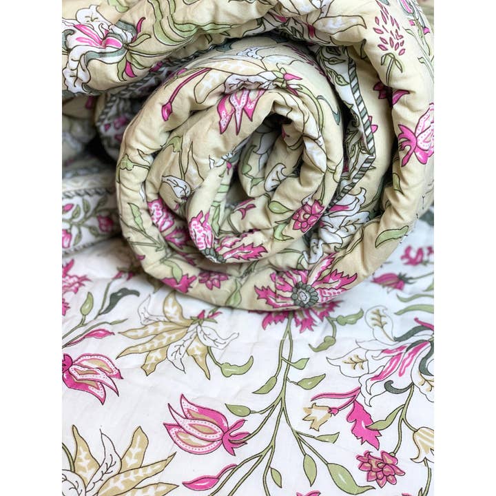 Doudou Peony Cotton Cloud - Camel pour la vente par Ruhe - The Home Look