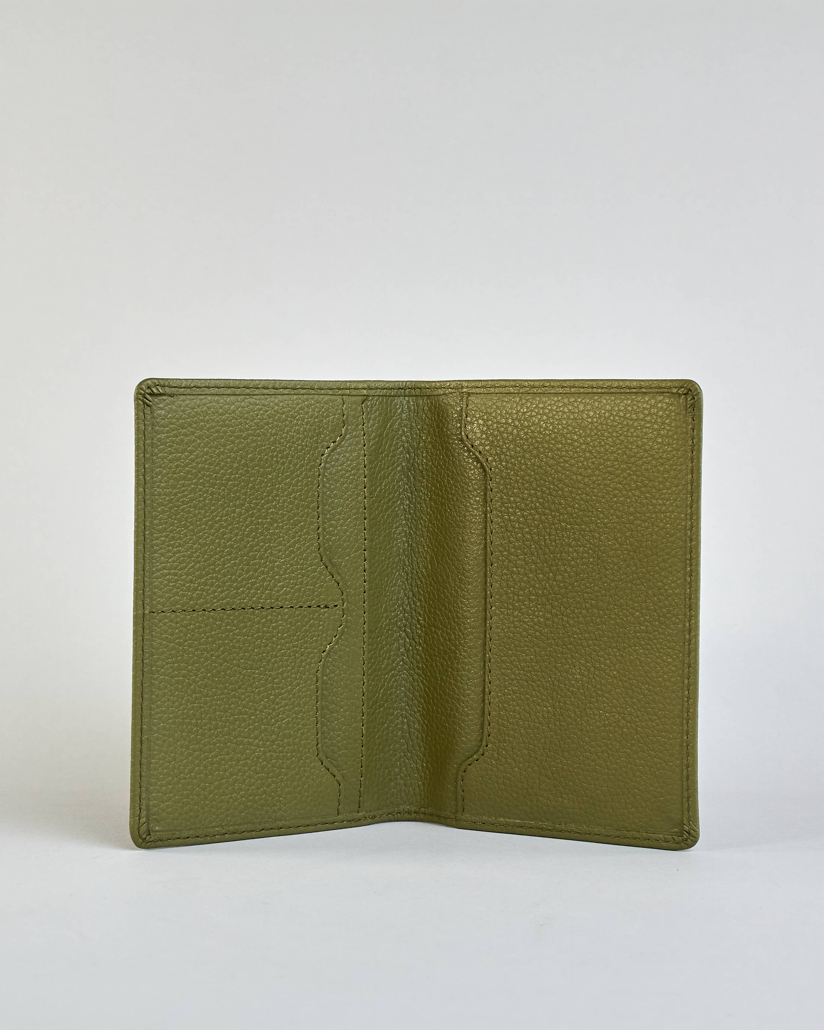 Herzilein-Wien GmbH - Wholesale Passport Case - Women's - Passhülle Leder 43