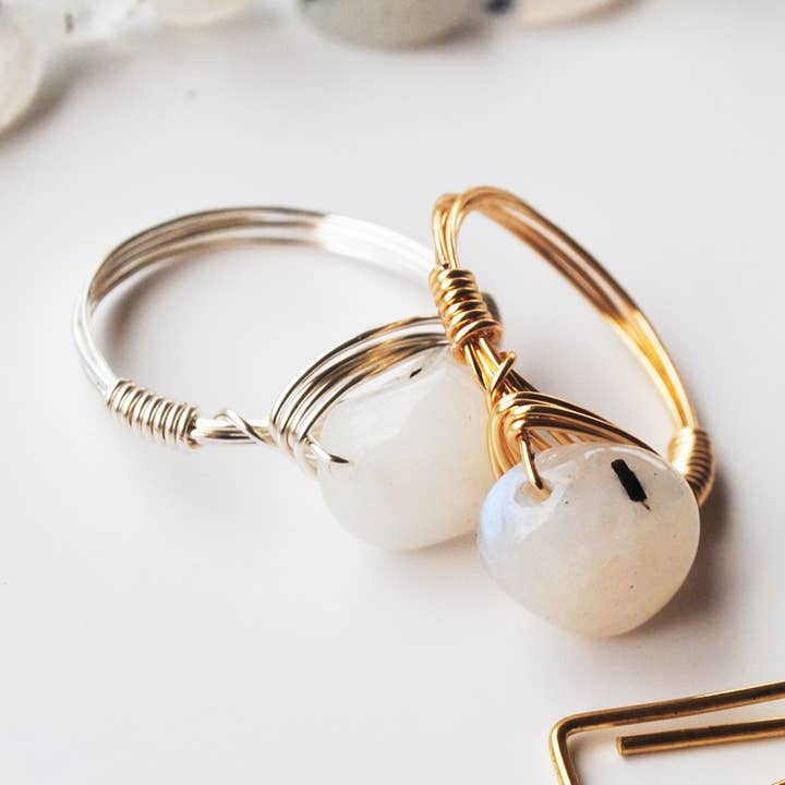 Seaflowerjewelry - Wholesale Single Stone/Solitaire Ring - Rainbow Moonstone Ring