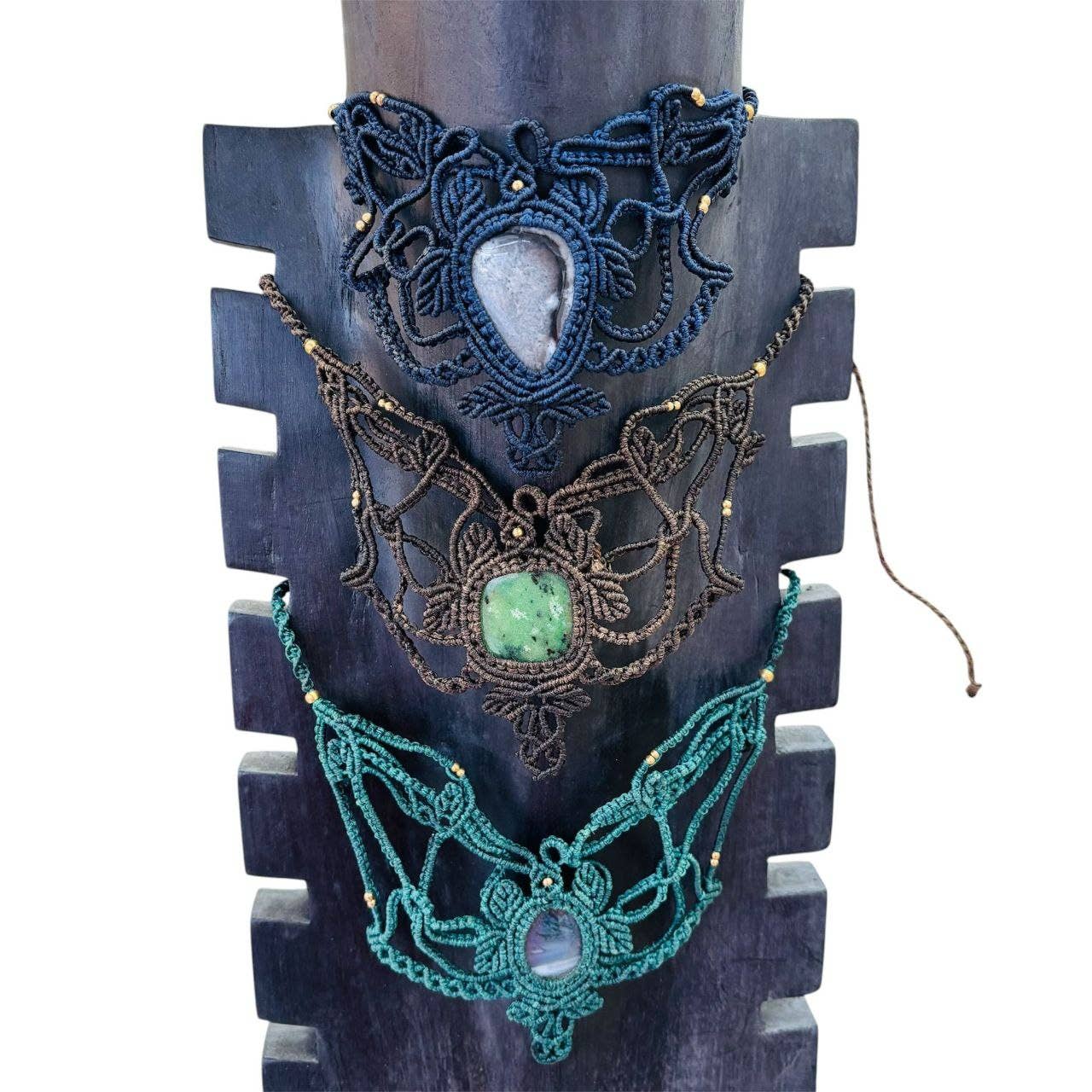 Hecho a mano - Vendita all'ingrosso Girocollo/collier - Collana colorata in macramè con pietra centrale3