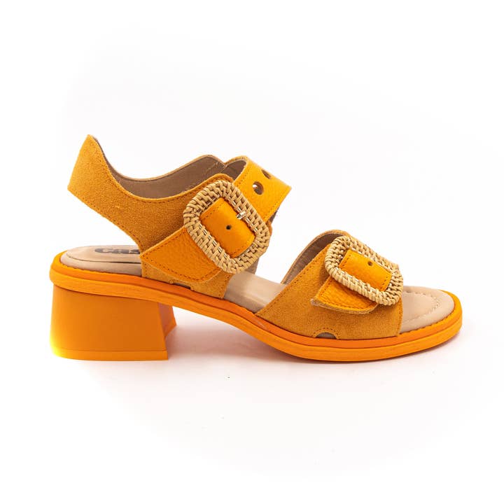 Unique for wholesale by Casta