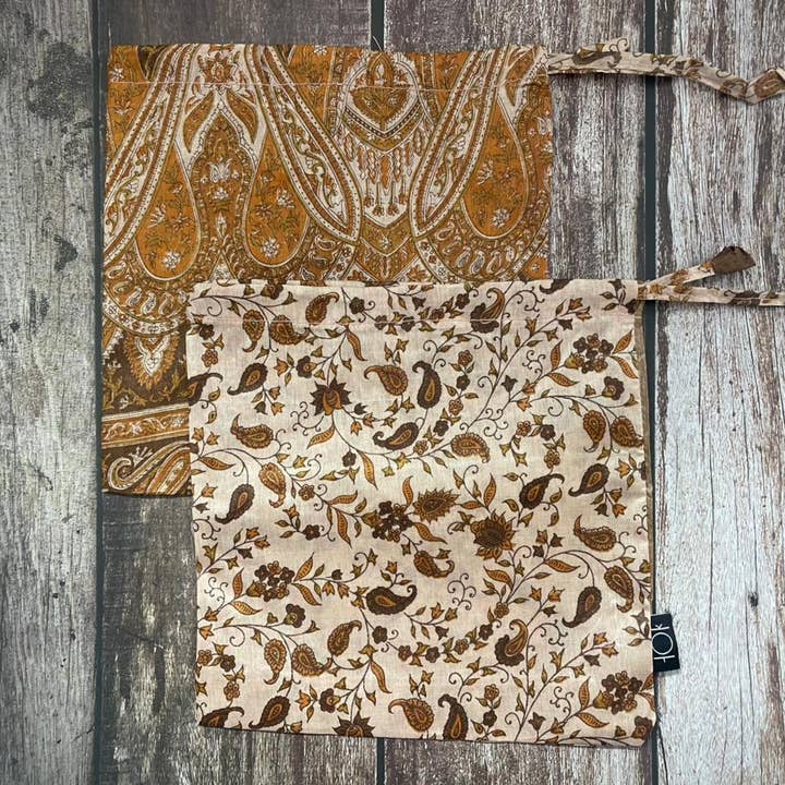 House of Kraft - Wholesale Gift Bag Set/Pack - Gift Pouches | Upcycled Silk Pouch | Pack Silk Gift Pouch