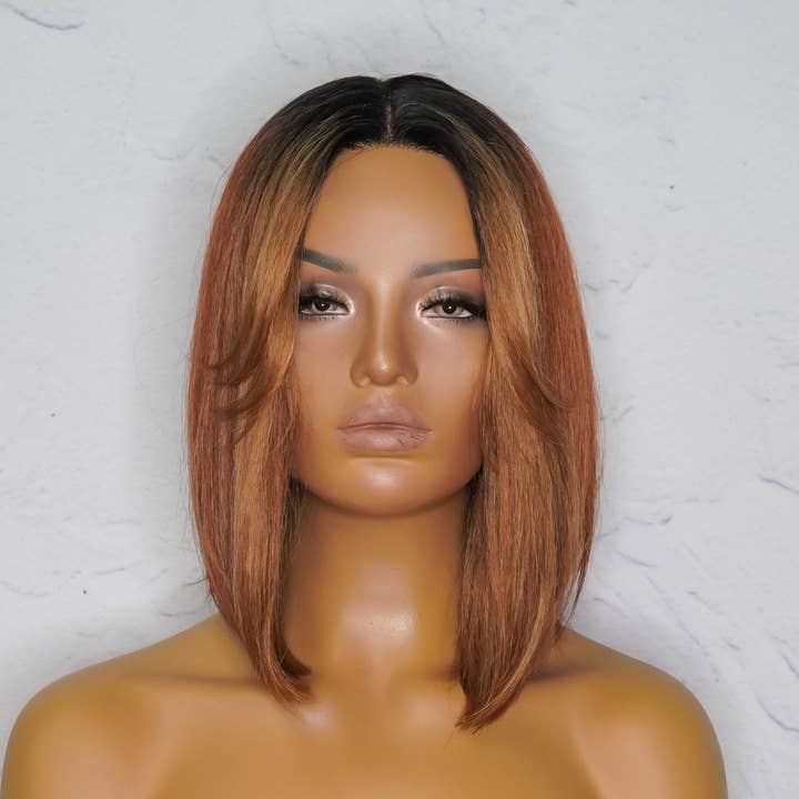 SABRINA - Mocha - Peruca com Frente de Renda por atacado de Milk & Honey