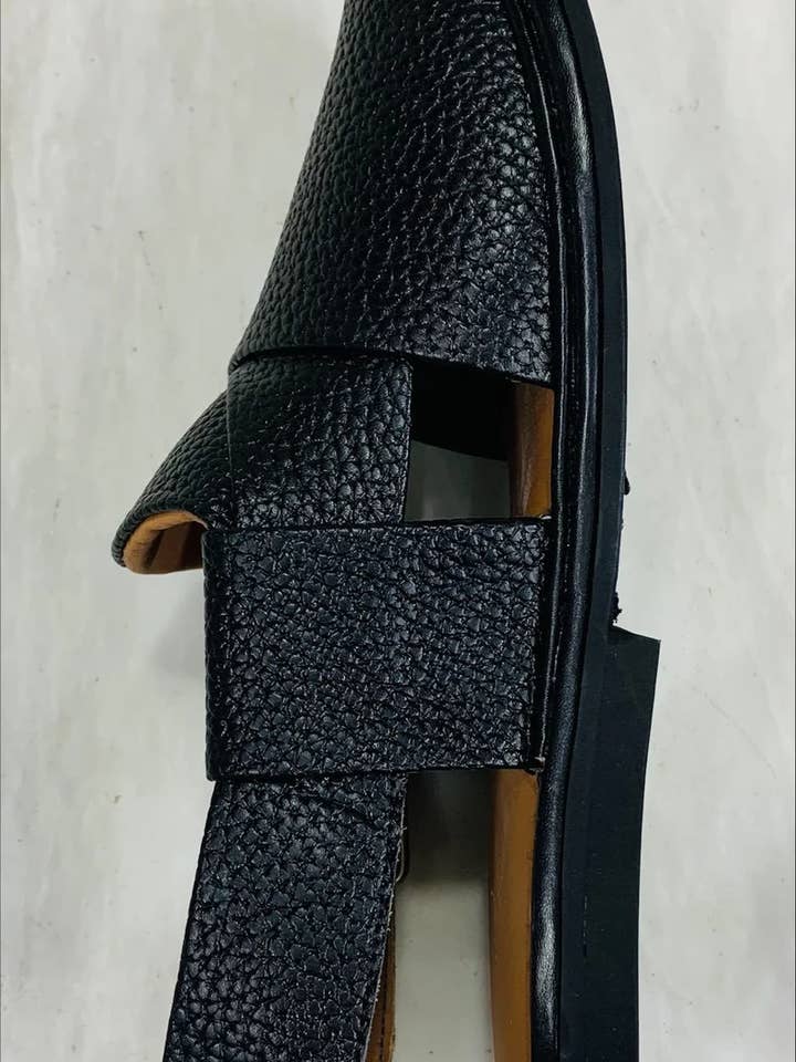Handmade Black Textured Peshawari Chappal, Unique Style for wholesale on Faire2