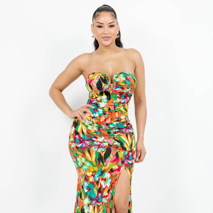 D14419 TUBMAXIKLÄNNING MED U-RING OCH LÅRSLITS för wholesale av Uptown Apparel