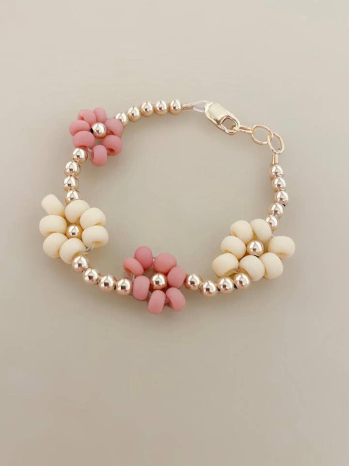 Pink & Cream Daisy Bracelet | Floral Beaded Bracelet with Gold Accents for wholesale by LITTLELUNDSCO