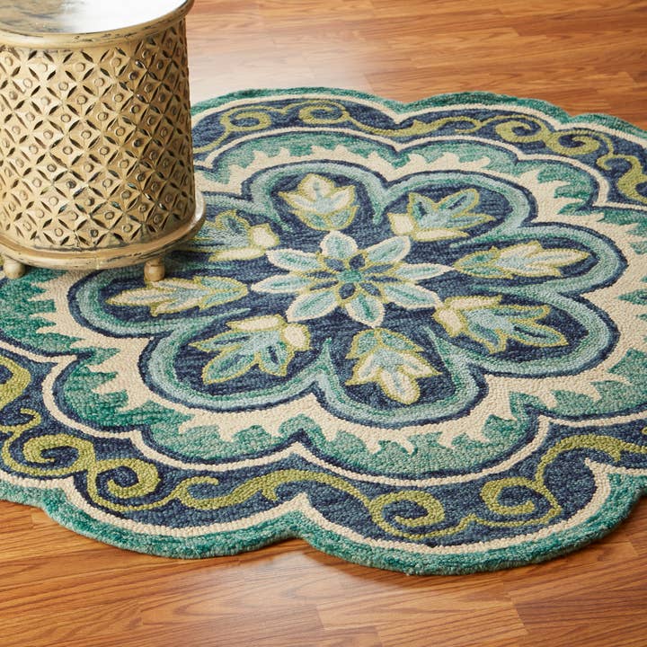 Nia Classic Scalloped Edge Hand-Tufted Wool Indoor Area Rug for wholesale by LR Home