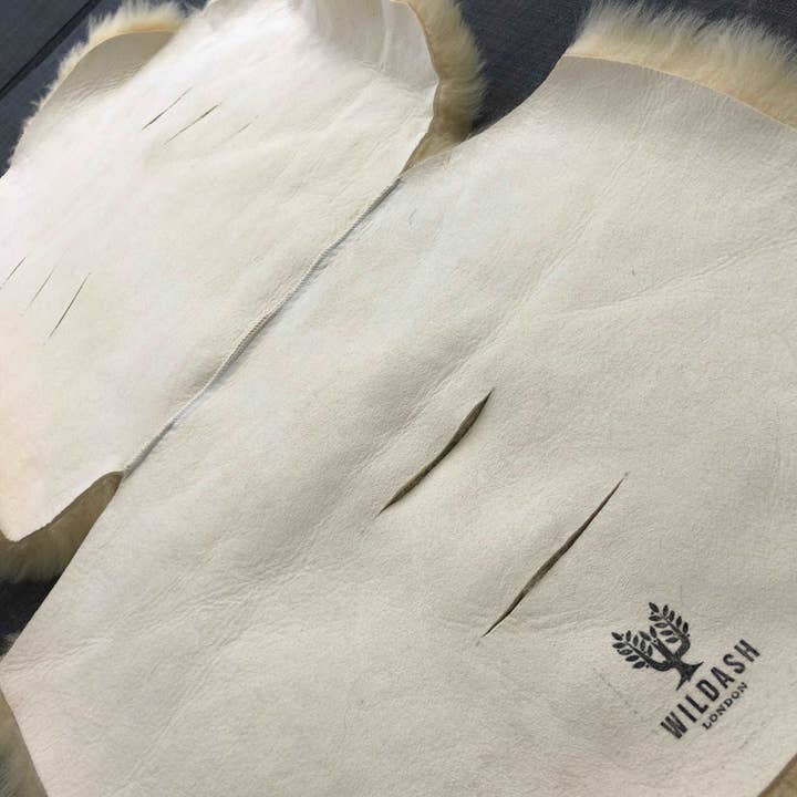 Wildash London - Wholesale Pram cover/accessory - Baby Sheepskin Pram Liner | Hypoallergenic Vegetable Tanned4